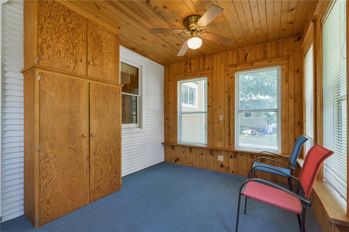 213 1st Avenue NW Mt Vernon IA 52314