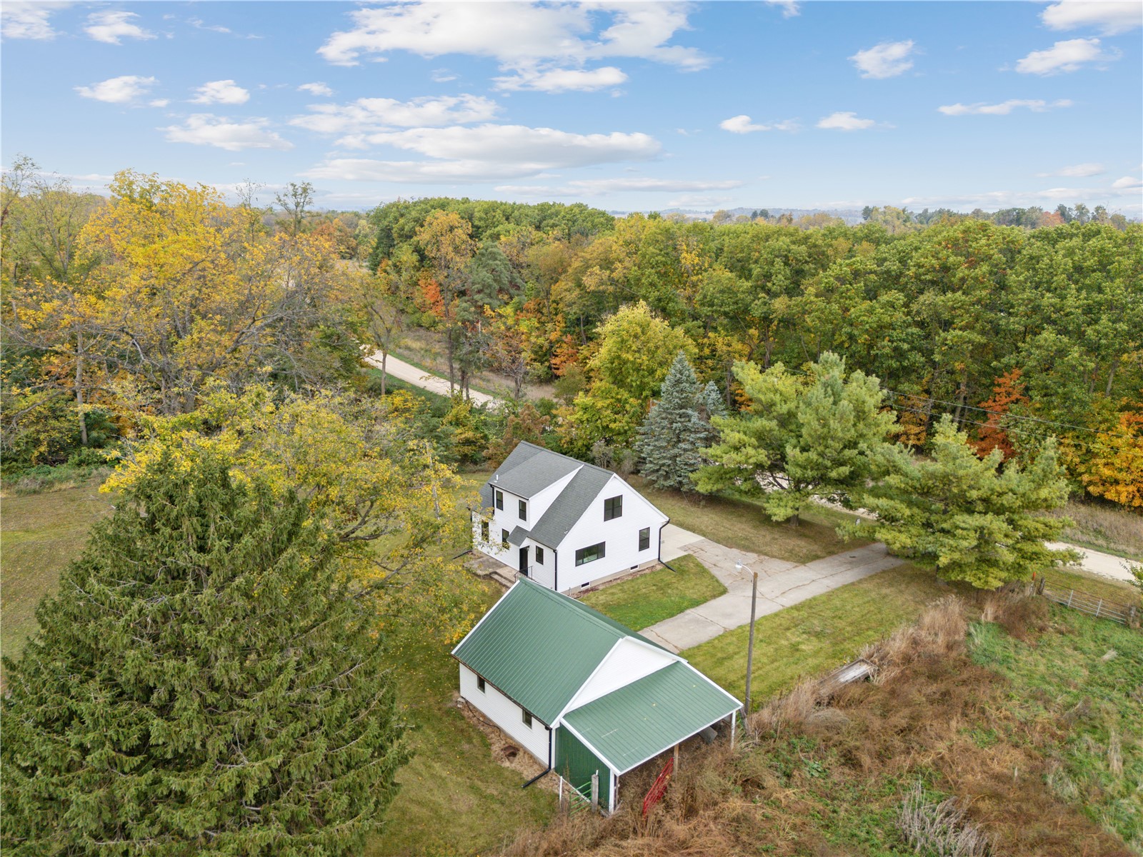 1302 Arrowhead Road Mt Vernon IA 52314