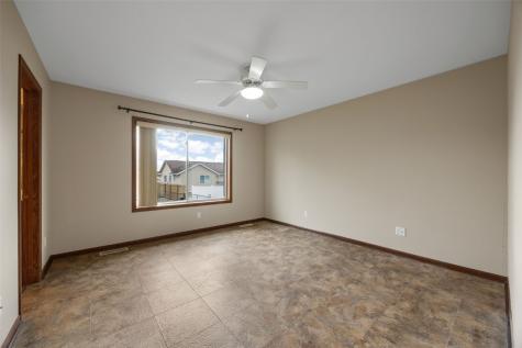 1435 49th Street Marion IA 52302