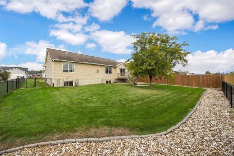 1435 49th Street Marion IA 52302