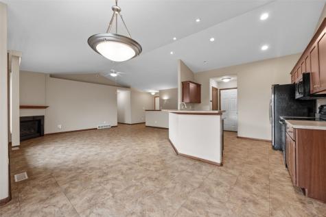 1435 49th Street Marion IA 52302