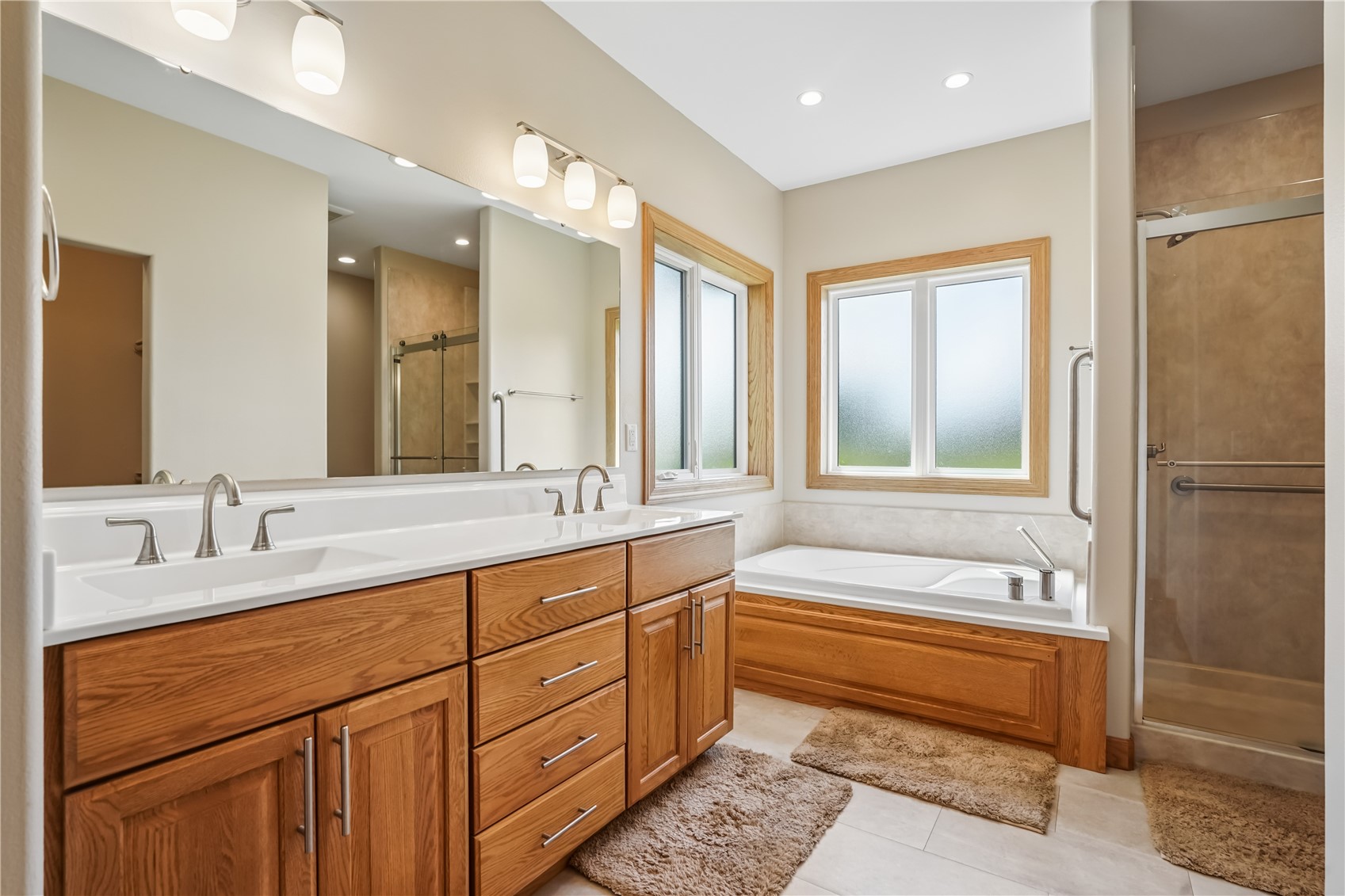 5811 Shiloh Lane Cedar Rapids IA 52411