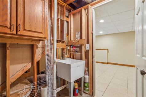 5811 Shiloh Lane Cedar Rapids IA 52411