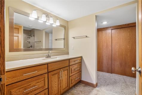 5811 Shiloh Lane Cedar Rapids IA 52411