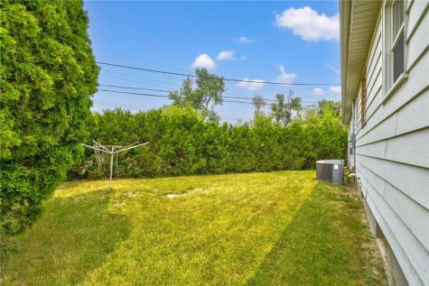 2110 F Avenue NE Cedar Rapids IA 52402