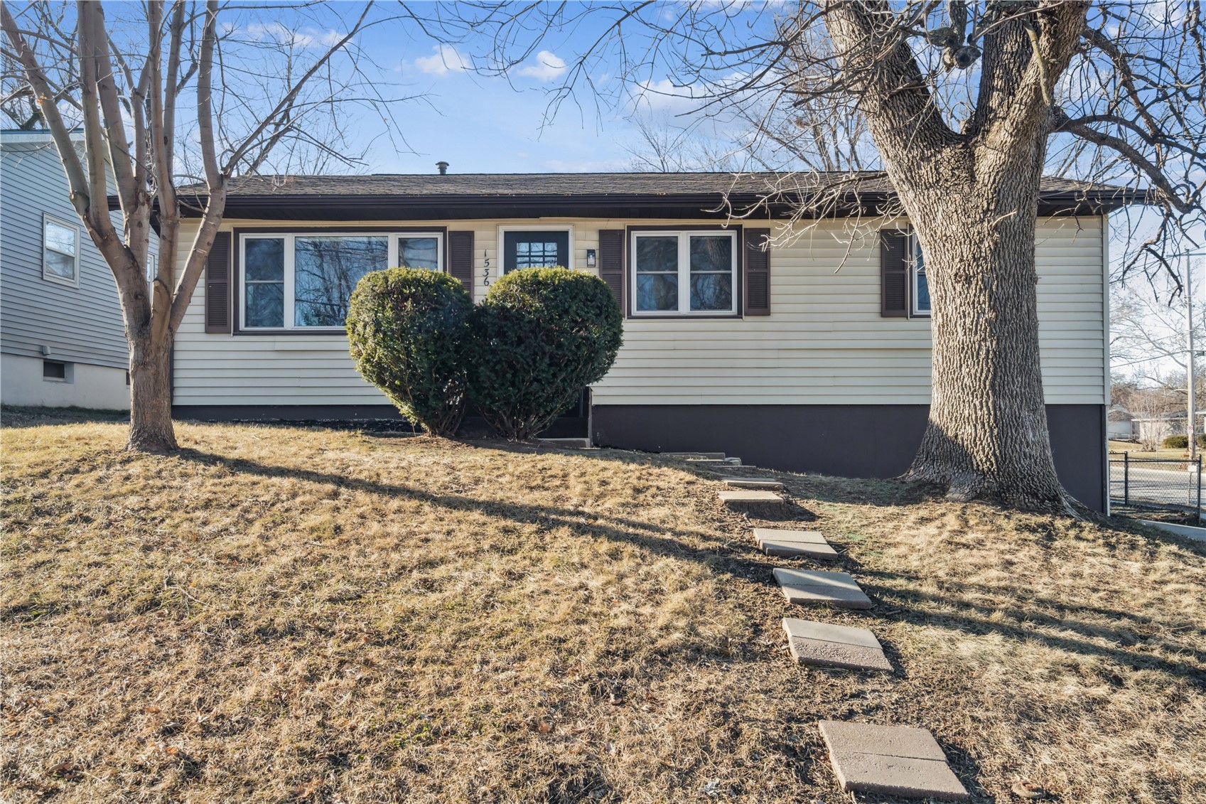 1536 Woodside Drive NW Cedar Rapids IA 52405
