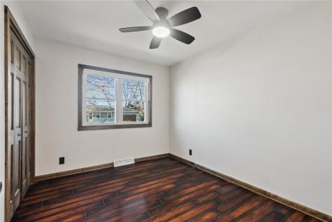 1536 Woodside Drive NW Cedar Rapids IA 52405