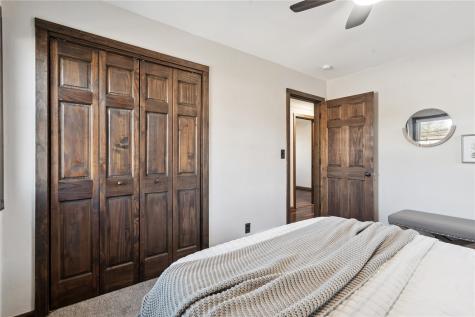 1536 Woodside Drive NW Cedar Rapids IA 52405