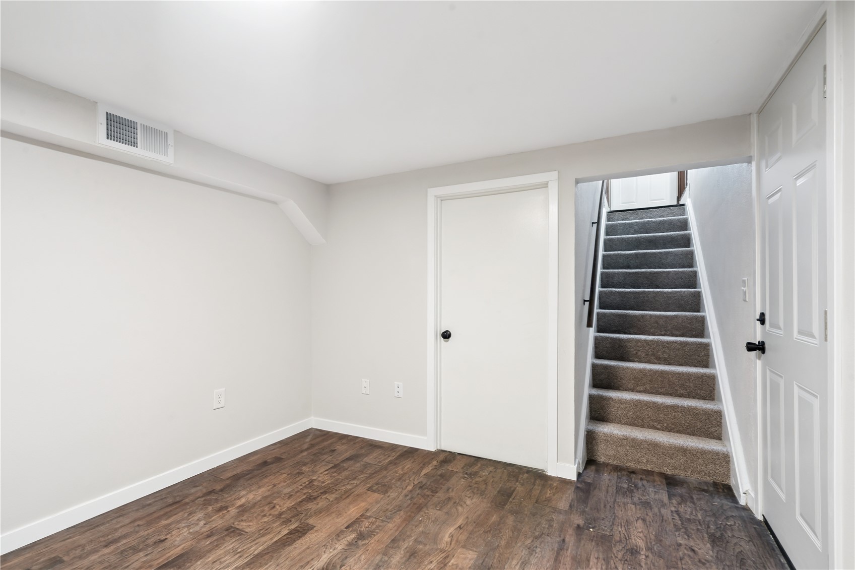 1536 Woodside Drive NW Cedar Rapids IA 52405