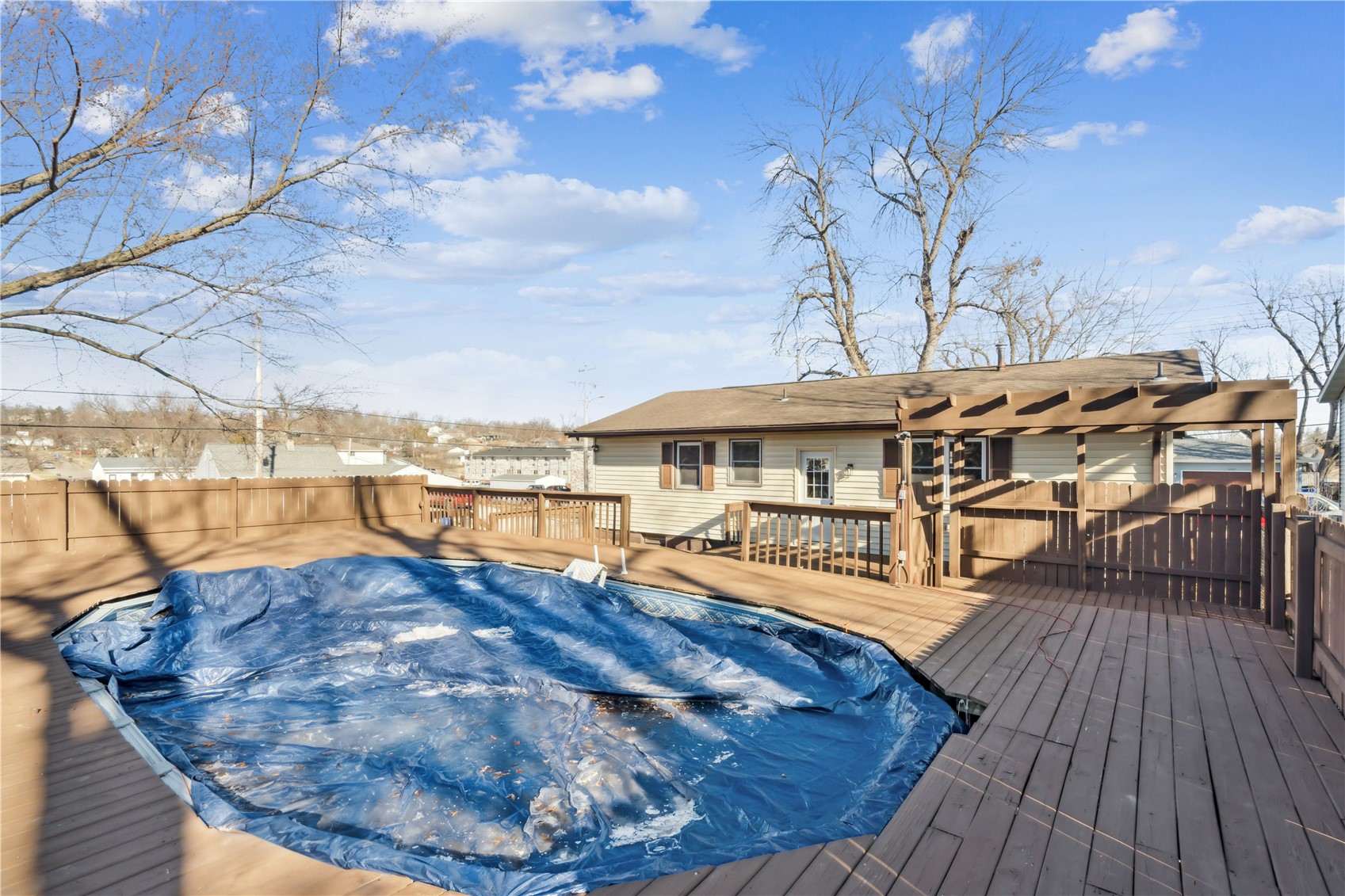 1536 Woodside Drive NW Cedar Rapids IA 52405