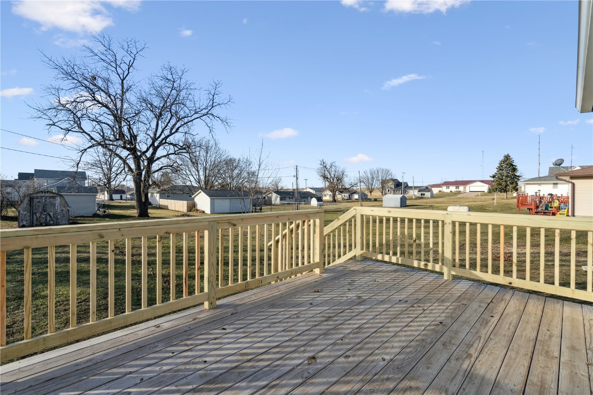 809 Jefferson Avenue Lowden IA 52255
