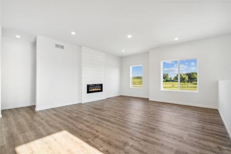 1000 S 11th Avenue Washington IA 52353