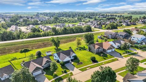 3607 Field Stone Place SW Cedar Rapids IA 52404
