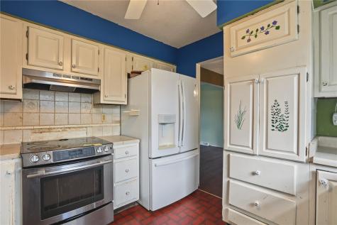 2815 Glen Elm NE Cedar Rapids IA 52402