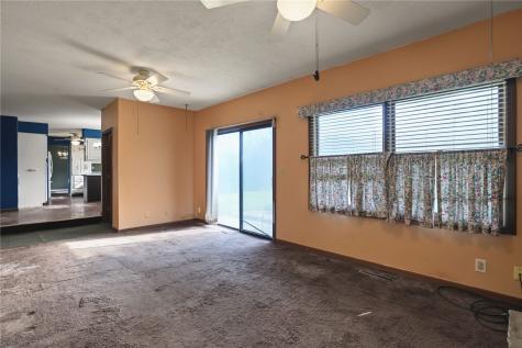 2815 Glen Elm NE Cedar Rapids IA 52402
