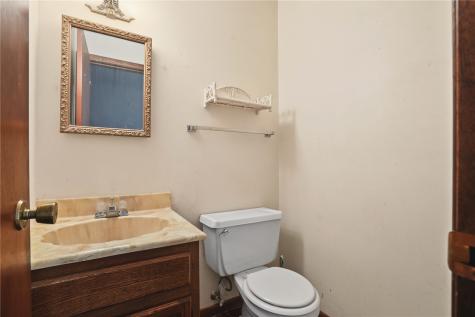 2815 Glen Elm NE Cedar Rapids IA 52402