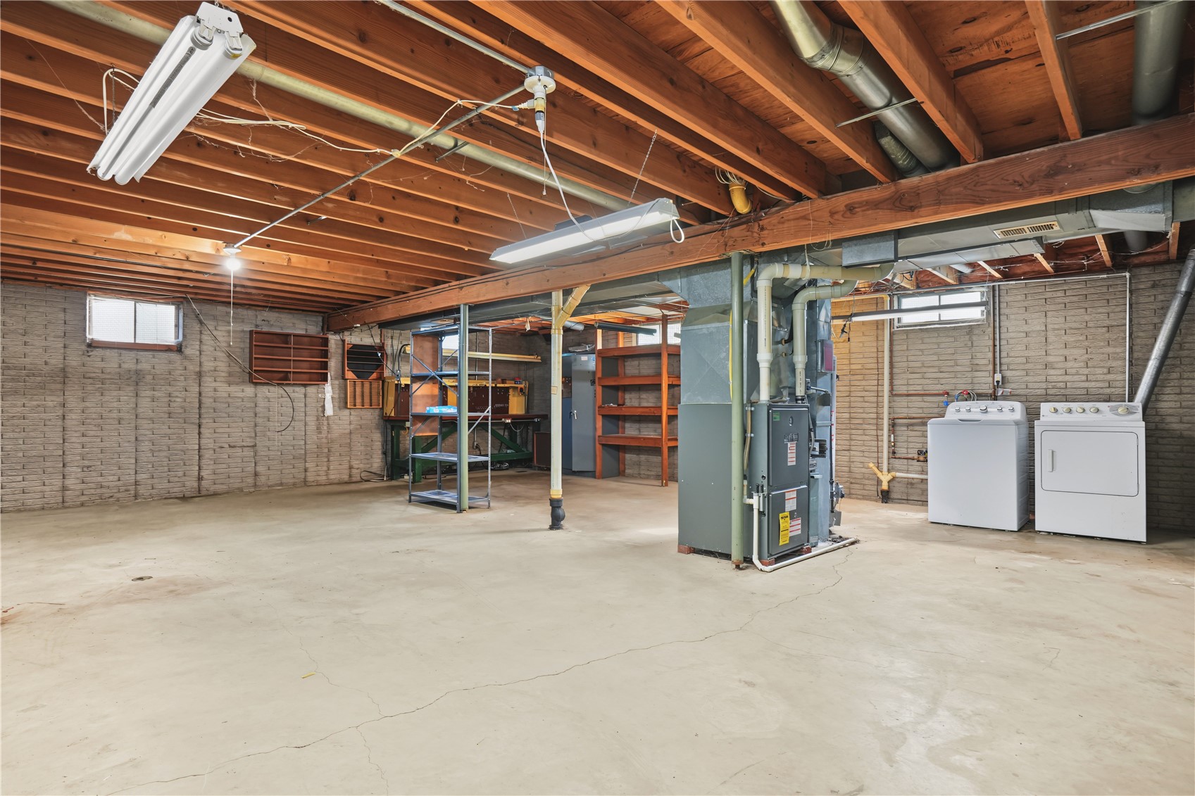 2815 Glen Elm NE Cedar Rapids IA 52402
