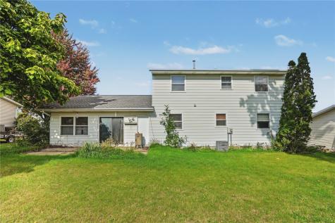 2815 Glen Elm NE Cedar Rapids IA 52402