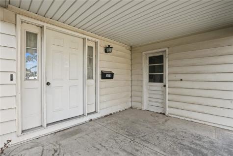 2815 Glen Elm NE Cedar Rapids IA 52402