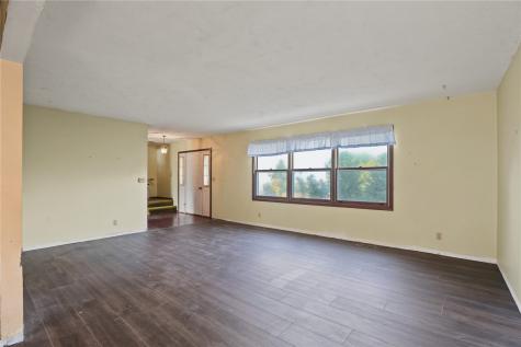 2815 Glen Elm NE Cedar Rapids IA 52402