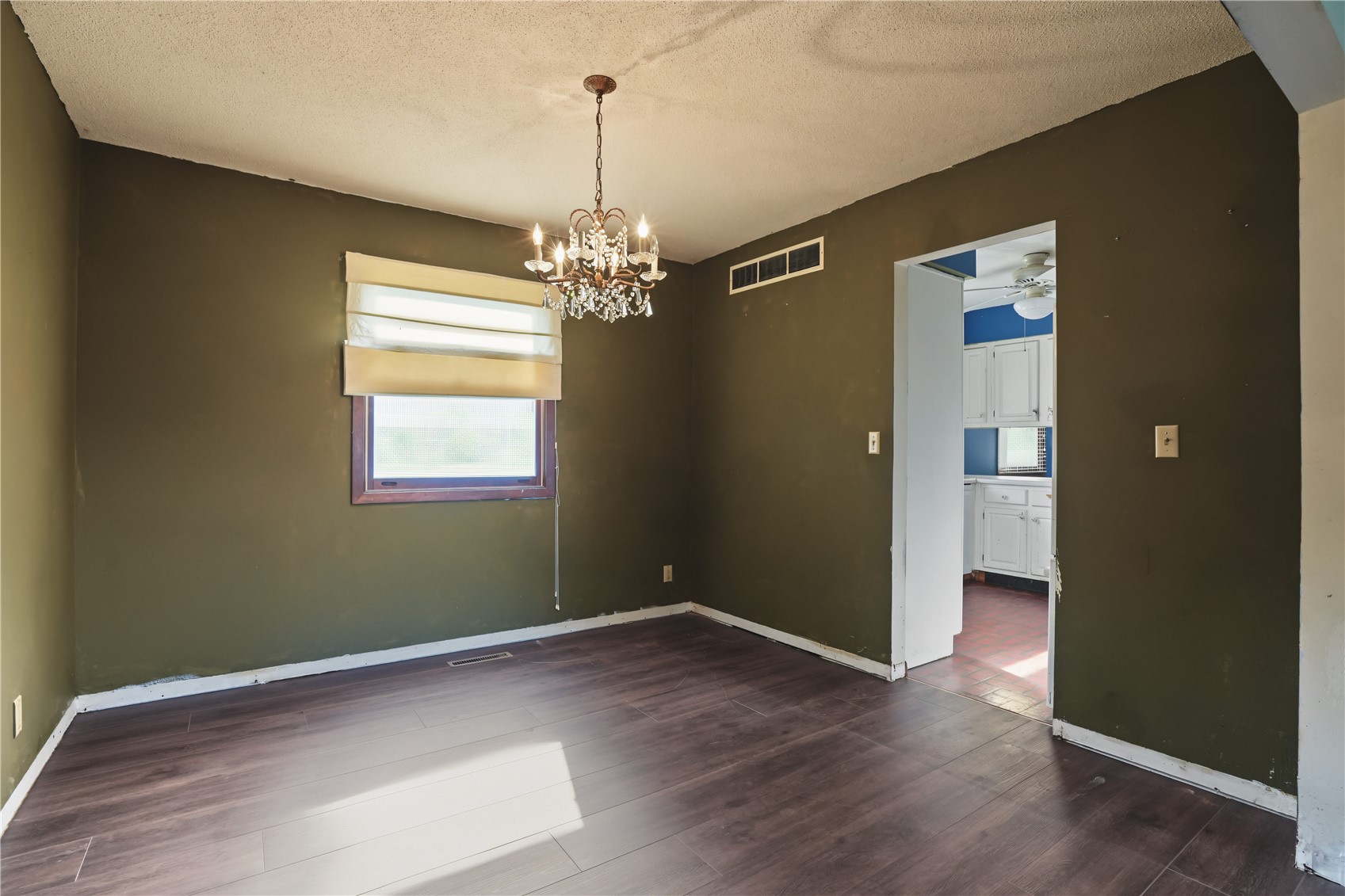 2815 Glen Elm NE Cedar Rapids IA 52402