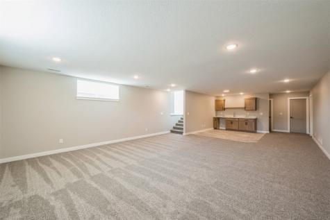 629 Pointer Circle Center Point IA 52213