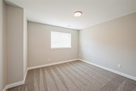 629 Pointer Circle Center Point IA 52213