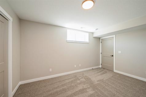 629 Pointer Circle Center Point IA 52213