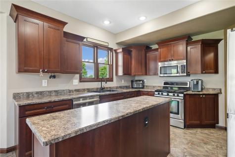 470 Irish Court Marion IA 52302