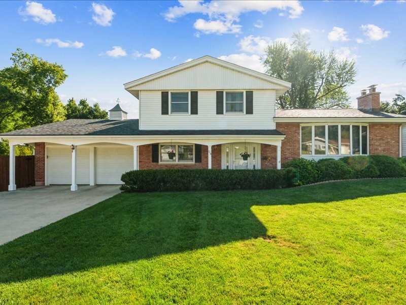 270 Tomahawk Trail SE Cedar Rapids IA 52403