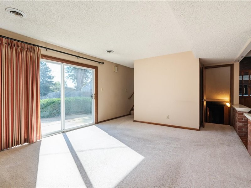 270 Tomahawk Trail SE Cedar Rapids IA 52403
