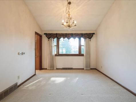 270 Tomahawk Trail SE Cedar Rapids IA 52403