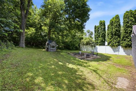 2154 26th Street NW Cedar Rapids IA 52405