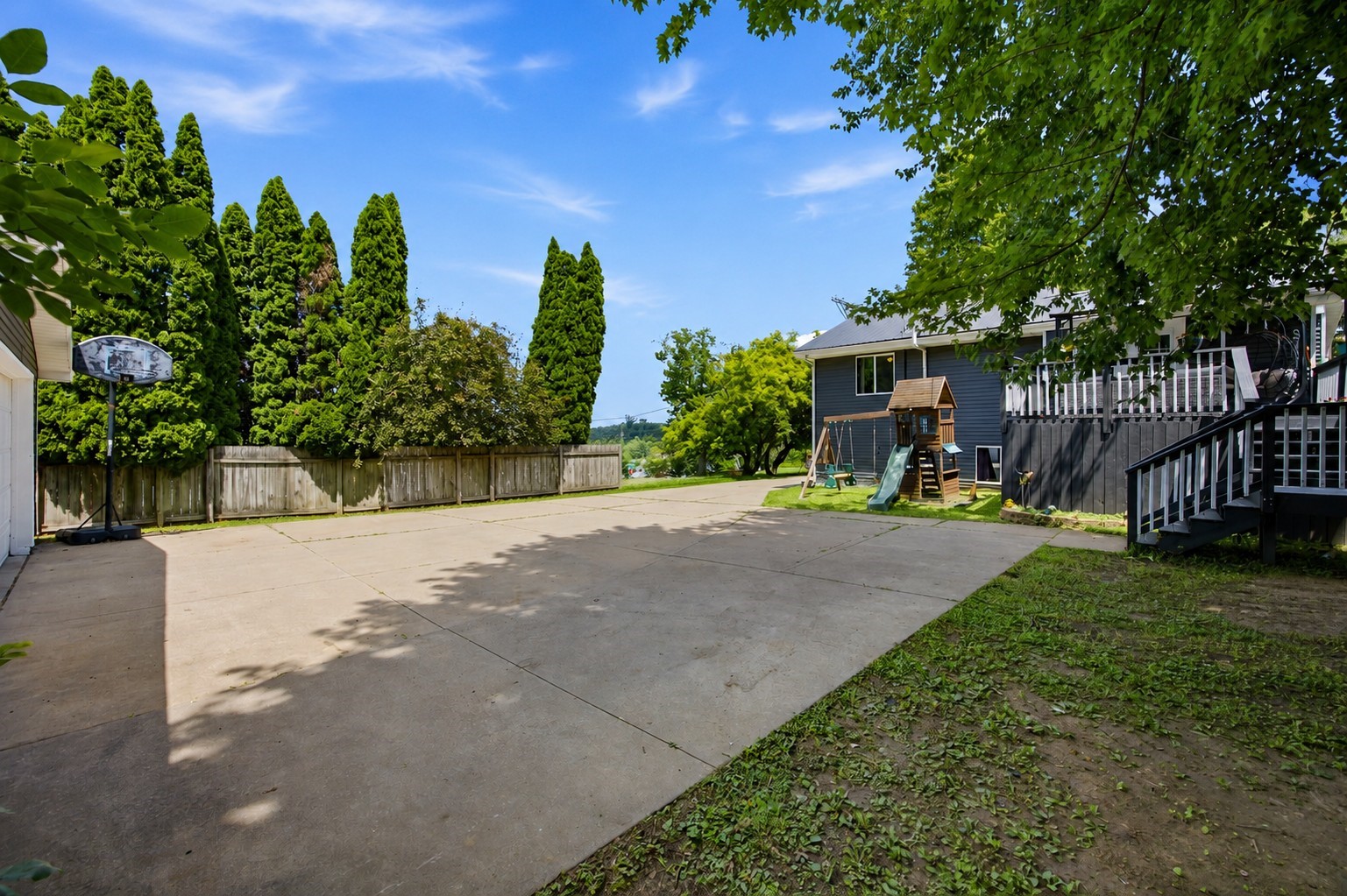 2154 26th Street NW Cedar Rapids IA 52405