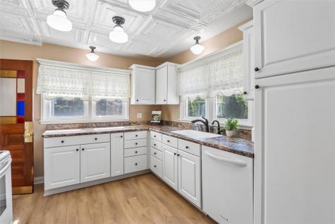 532 Olive Street Iowa City IA 52246