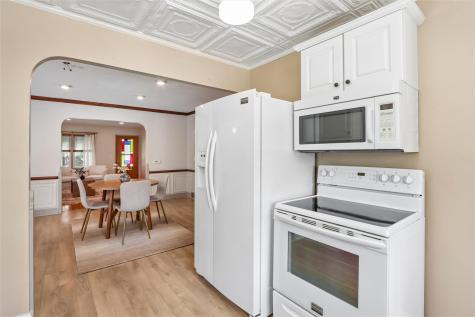532 Olive Street Iowa City IA 52246
