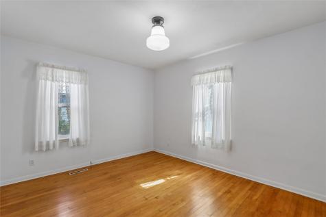 532 Olive Street Iowa City IA 52246