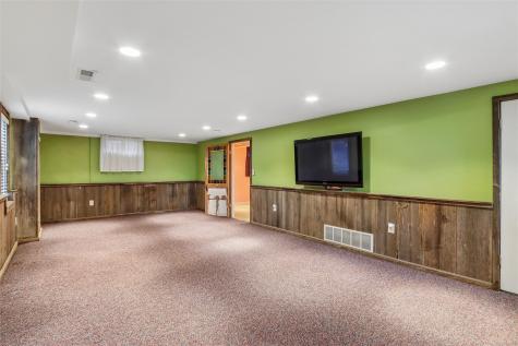 532 Olive Street Iowa City IA 52246