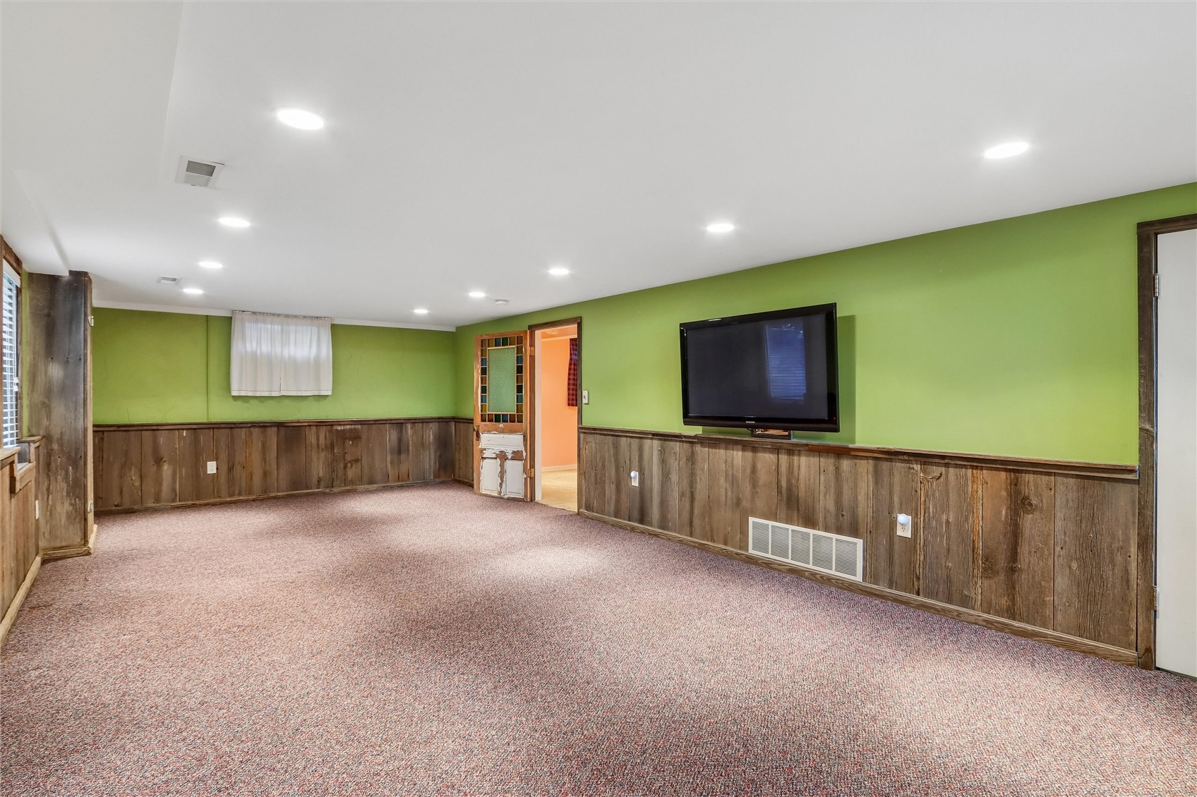 532 Olive Street Iowa City IA 52246