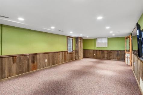 532 Olive Street Iowa City IA 52246