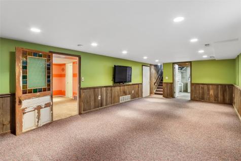 532 Olive Street Iowa City IA 52246