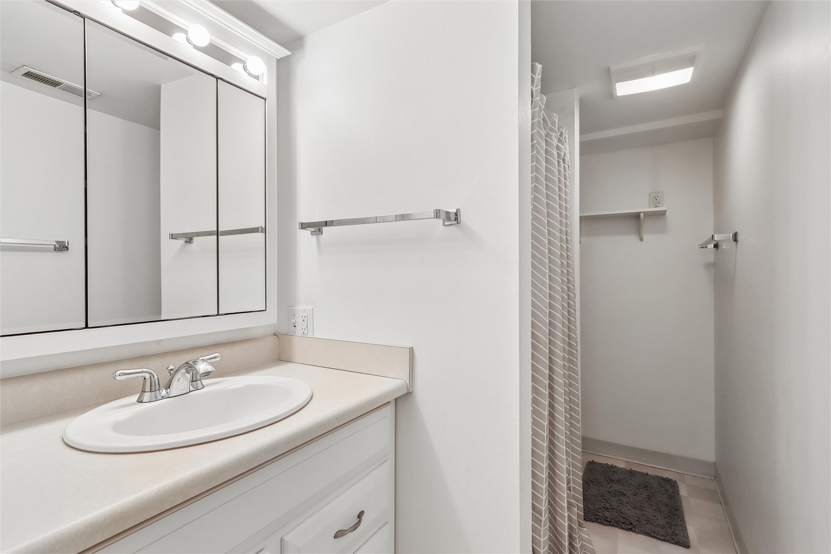532 Olive Street Iowa City IA 52246