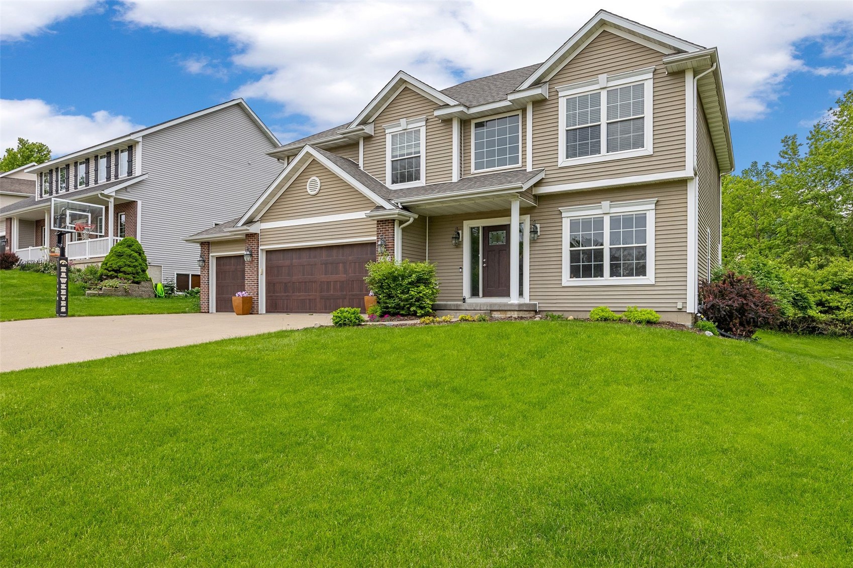 2812 Broken Woods Drive Coralville IA 52241
