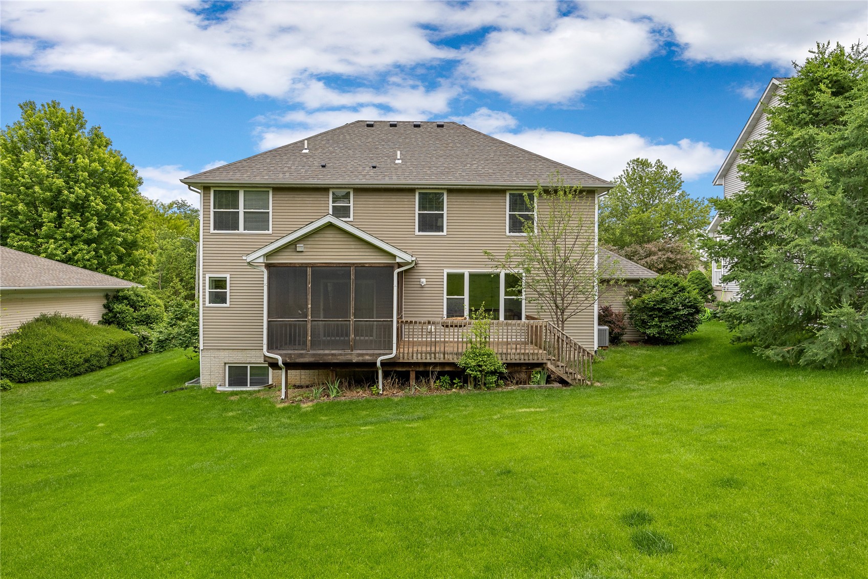 2812 Broken Woods Drive Coralville IA 52241