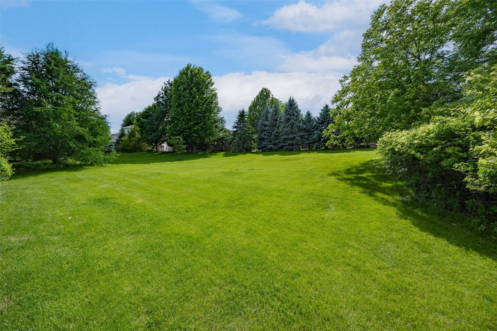 2812 Broken Woods Drive Coralville IA 52241