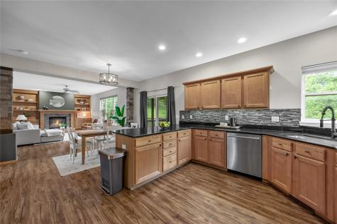 2812 Broken Woods Drive Coralville IA 52241