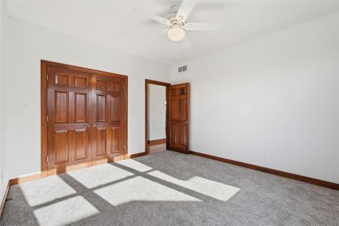 6500 White Gate Court Marion IA 52302