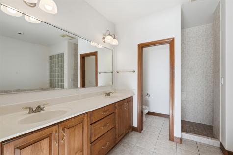 6500 White Gate Court Marion IA 52302