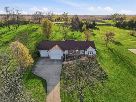 6500 White Gate Court Marion IA 52302