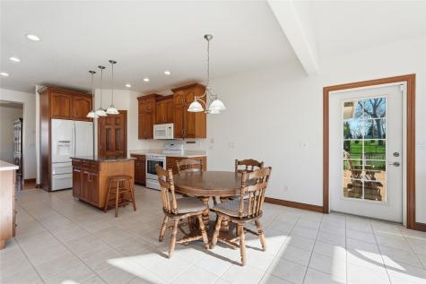 6500 White Gate Court Marion IA 52302